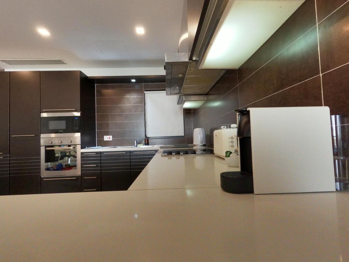 Korzo Suites St. Julian'S Екстериор снимка