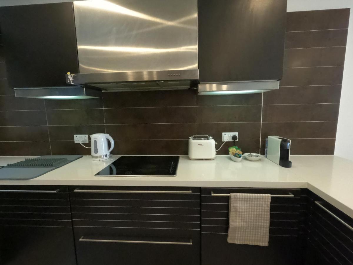 Korzo Suites St. Julian'S Екстериор снимка